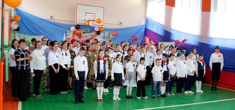 Праздничный концерт, посвященный 80-й годовщине великой Победы "Победный май, священная весна!".